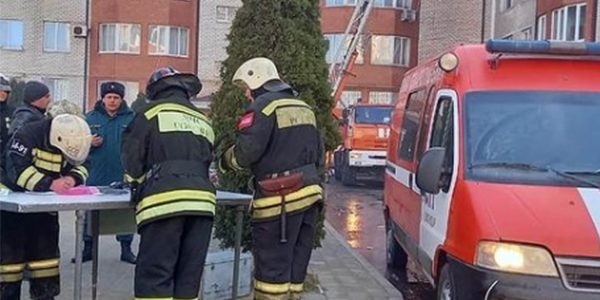 В Анапе ввели локальный режим ЧС на месте пожара в многоквартирном доме