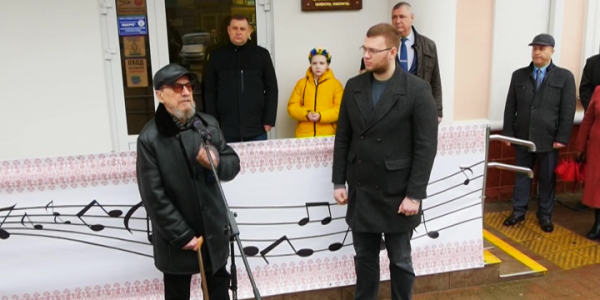 Руководителю Кубанского Казачьего хора Виктору Захарченко исполнилось 83 года