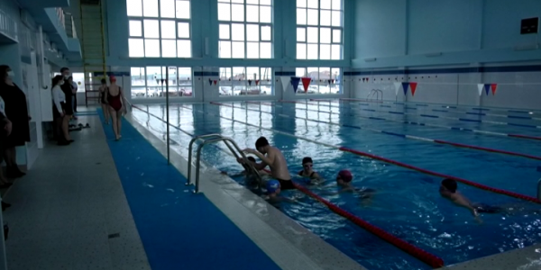 В Крымске открыли спорткомплекс с двумя бассейнами и тренажерным залом