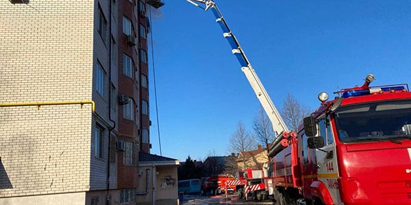 Площадь пожара в многоэтажке в Анапе увеличилась до 3,1 тыс. кв. метров