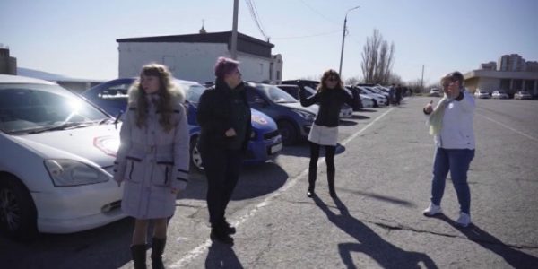 В Новороссийске впервые прошел автопробег «Дамы рулят»
