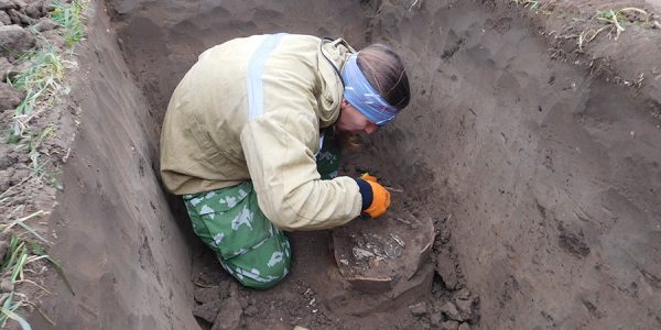 На Кубани на месте будущей трассы нашли останки средневекового воина и доспехи