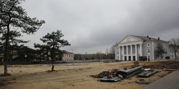 В Темрюке по нацпроекту начали благоустраивать парк Пушкина