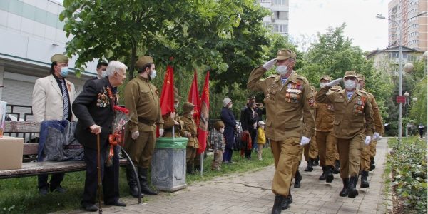 В Краснодаре ко Дню Победы пройдет акция «Концерт у дома ветерана»