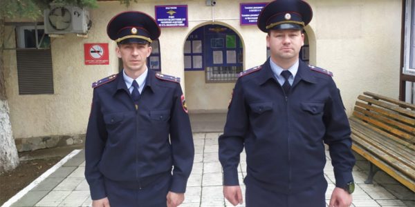 Полиция оцепила жилой дом в Дзержинске (фото)