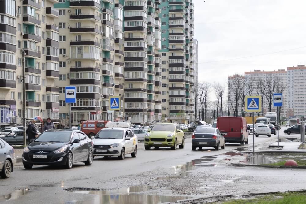 В Краснодаре ремонт улицы 40-летия Победы отложили из-за футбольного матча
