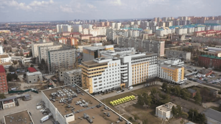 Сколько больниц в краснодаре. Краевая больница Очаповского. 1 Краевая больница в Краснодаре. Краснодар ул 1 мая 167 краевая клиническая больница. Краевая больница Краснодар 1 мая.