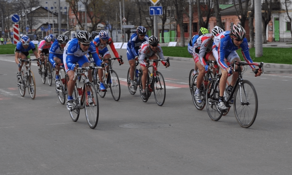 В Сочи ограничат движение транспорта во время соревнований по велоспорту