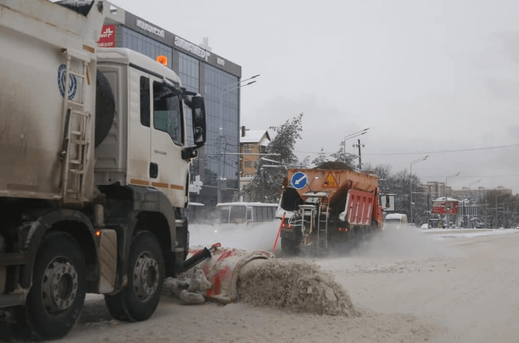 В Краснодаре хотят создать собственную службу по расчистке дорог от снега
