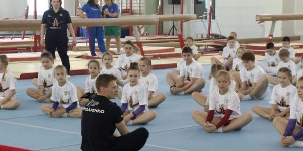 В Краснодаре олимпийский чемпион Немов провел занятие для спортивных гимнастов