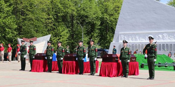 В Динском районе 6 мая перезахоронили останки 22 красноармейцев