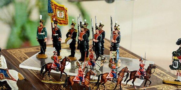В Сочи открылась выставка оловянных солдатиков из частной коллекции