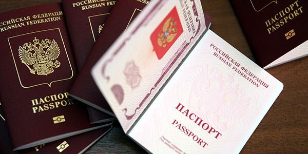 В России начал действовать новый порядок выдачи загранпаспортов