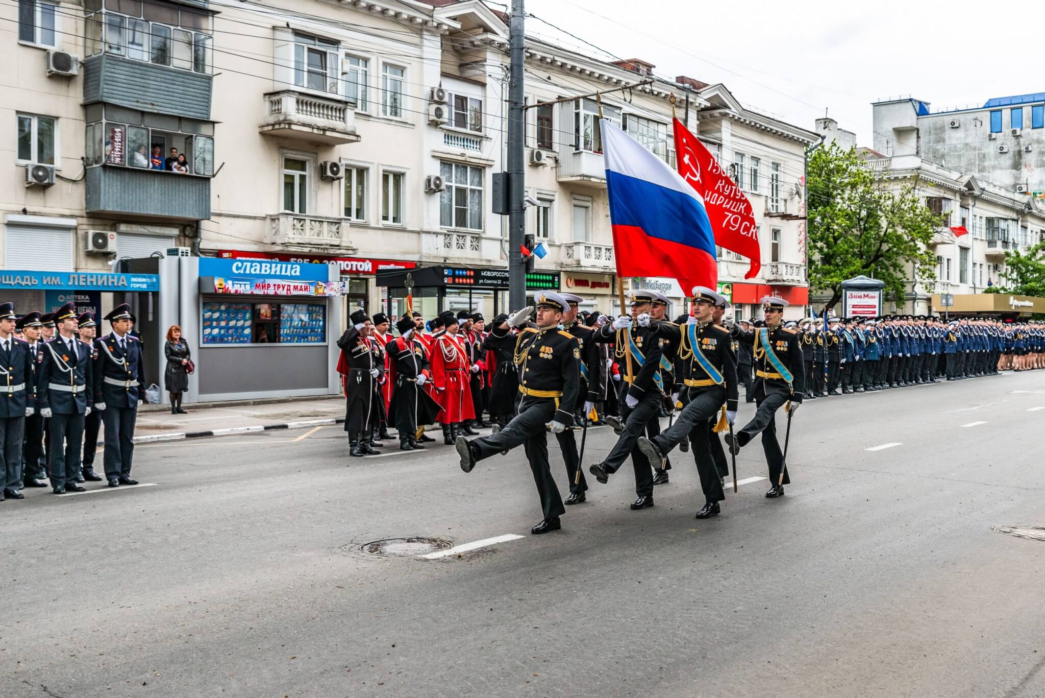 Парад Победы в Новороссийске: в мундире и с аквалангом. Фоторепортаж - 9 мая,  2021 Фотогалерея «Кубань 24»