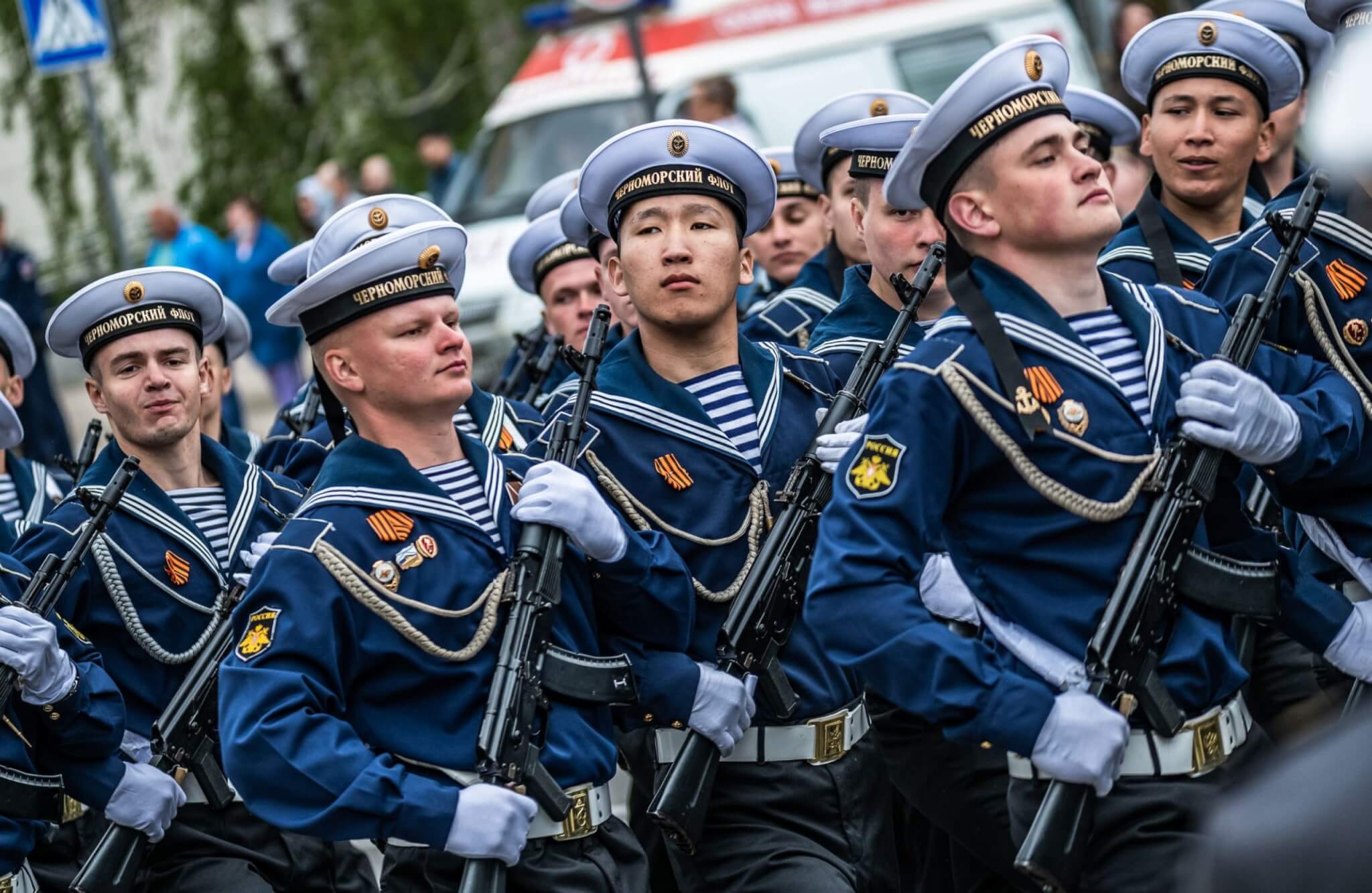 Парад Победы в Новороссийске: в мундире и с аквалангом. Фоторепортаж - 9  мая, 2021 Фотогалерея «Кубань 24»