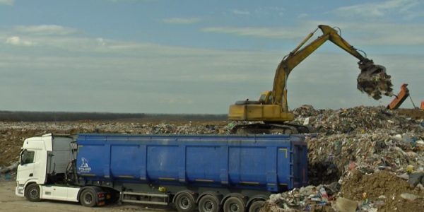 Ежегодно кубанцы выбрасывают более 17 млн кубометров отходов