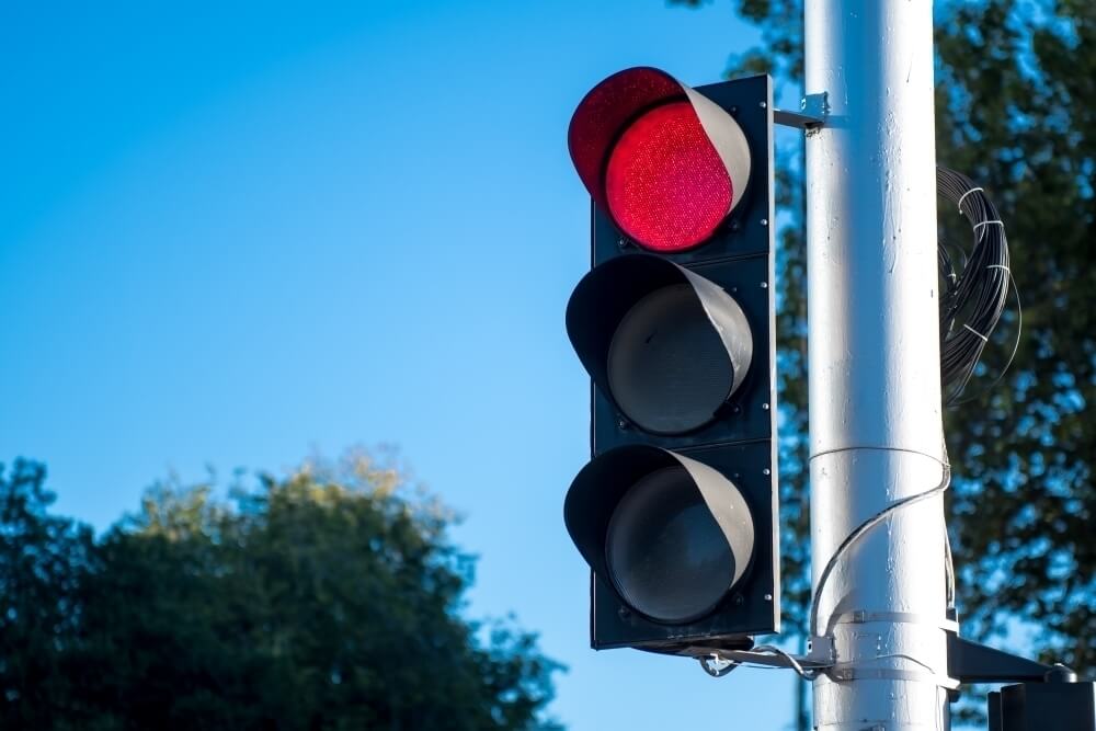 В Краснодаре к концу лета установят еще девять «умных» светофоров