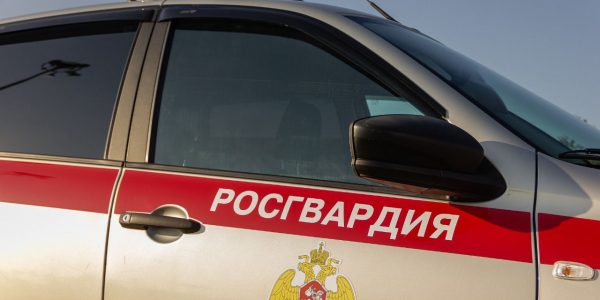 В Крымске мужчина ограбил ювелирный салон