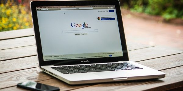 Роскомнадзор ввел запрет на распространение рекламы Google и его информационных ресурсов