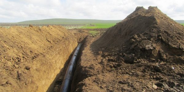 В Темрюкском районе завершают строительство участка Таманского водопровода