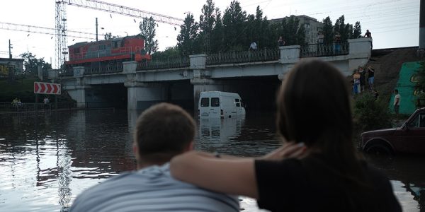 В Краснодаре планируют установить шесть насосов под мостом на улице Вишняковой