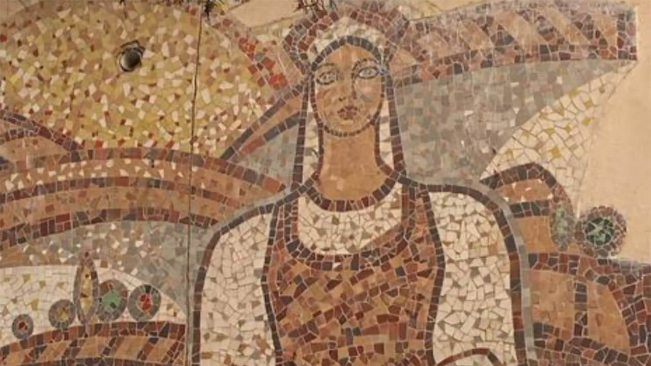 В Сочи снесли исторический корпус чайной фабрики с полувековой мозаикой