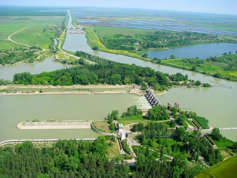 На Кубани реконструируют плотину Федоровского подпорного гидроузла
