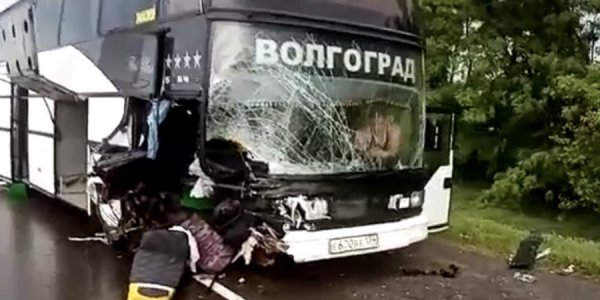 Пассажирский автобус из Анапы попал в ДТП, есть пострадавшие