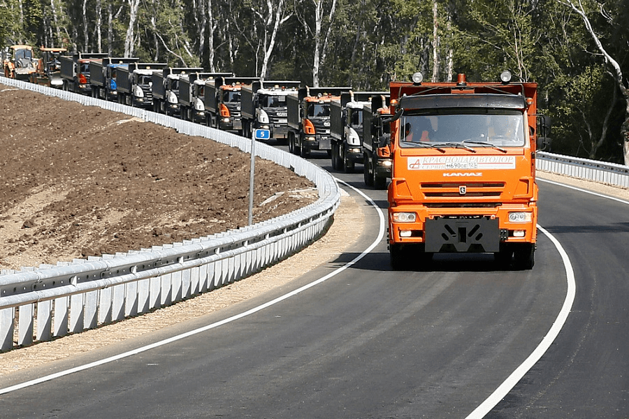 В Динском районе отремонтируют более 300 км асфальтированных и гравийных дорог