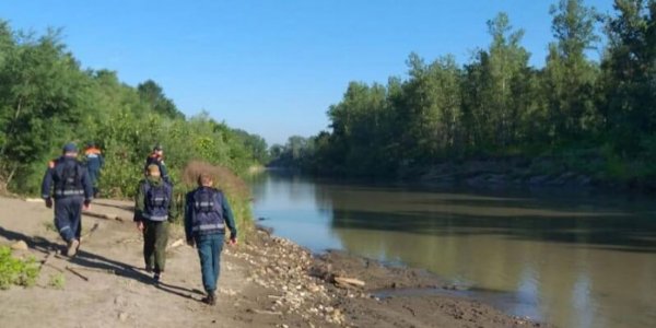 В Апшеронском районе возобновили поиски двух пропавших школьников