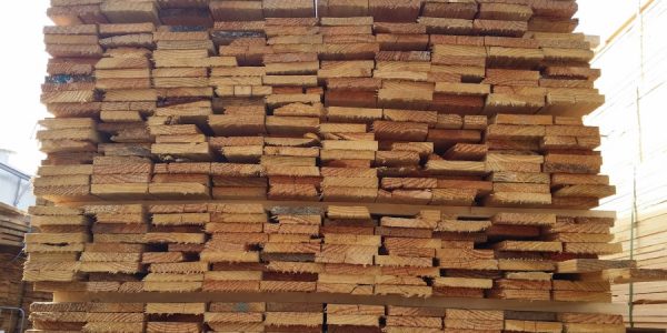Руководство фирмы будут судить за контрабанду древесины на 20 млн руб. на Кубани