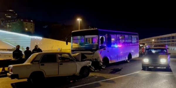 В Сочи в ДТП с пассажирским автобусом № 83 пострадали шесть человек