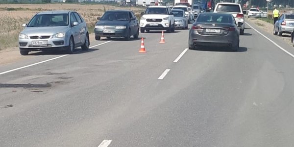 На Кубани из-за задымления на дороге в ДТП попали 13 автомобилей