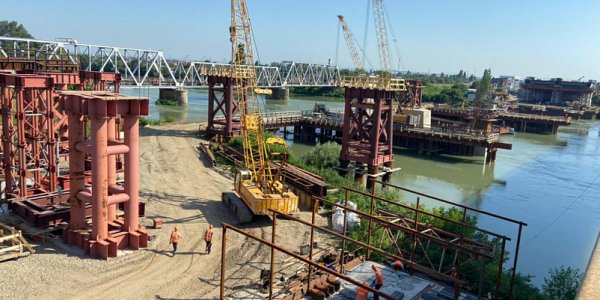 Строительство нового Яблоновского моста ускорили в 2,5 раза
