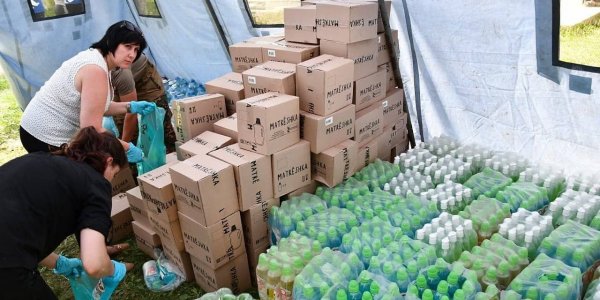 В Горячий Ключ привезли еще 2 тонны гуманитарной помощи