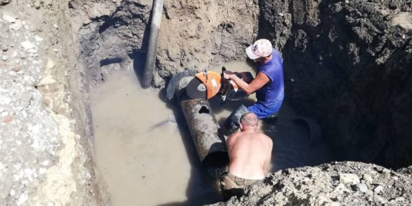 В Славянске-на-Кубани из-за аварии 30 тыс. человек на время остались без воды