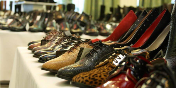 Россиян предупредили о росте цен на одежду и обувь до 20%