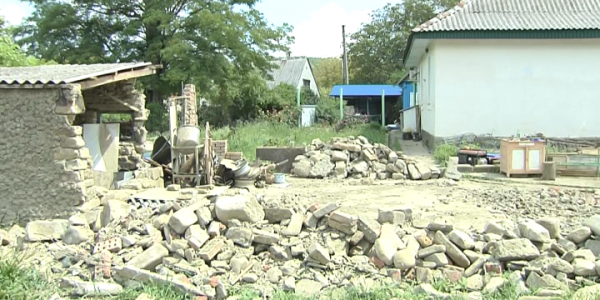В Джубге восстановительные работы после наводнения идут полным ходом