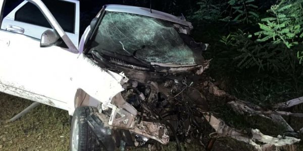 На Кубани водитель легковушки погиб при столкновении с КамАЗом на встречке