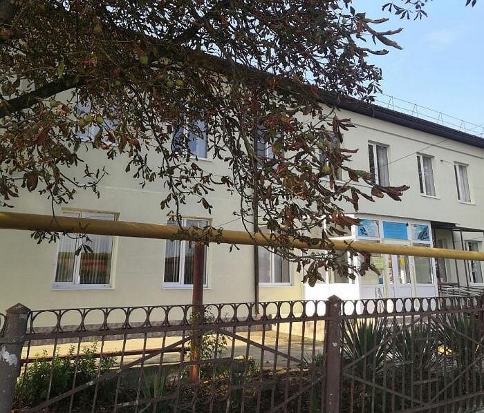 В Анапе по нацпроекту отремонтировали фасад станичной школы искусств