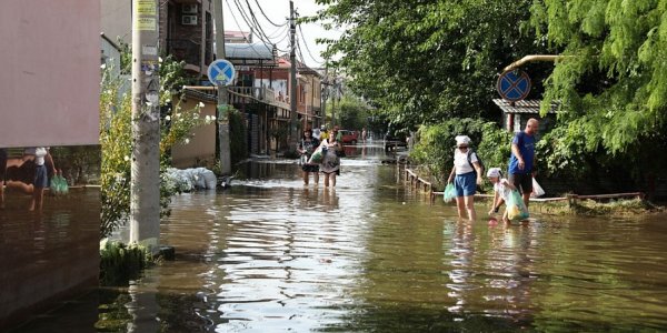 В Анапе пострадавшим во время ЧС начали выплачивать компенсации