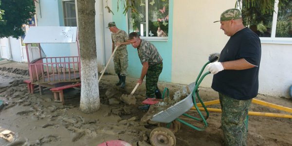 Последствия подтоплений на Кубани ликвидируют более 700 человек