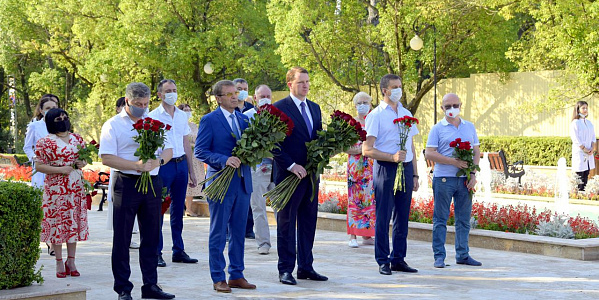 В Сочи отметили 80-летие со дня прибытия в город первых раненых красноармейцев