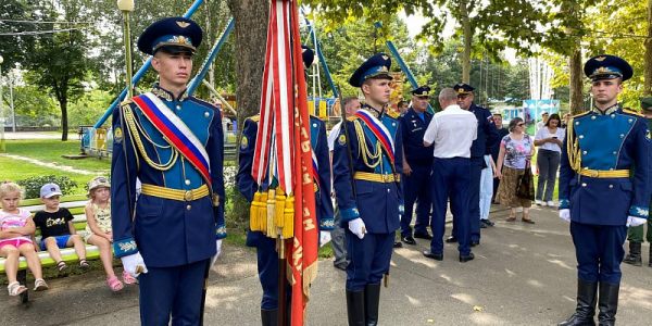 Кубани передали боевое знамя времен Великой Отечественной войны