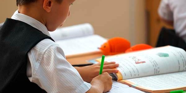 Краснодарцы потратили в среднем 10 тыс. рублей на подготовку ребенка в школу