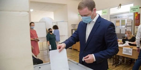 Мэр Анапы проголосовал на выборах в Госдуму