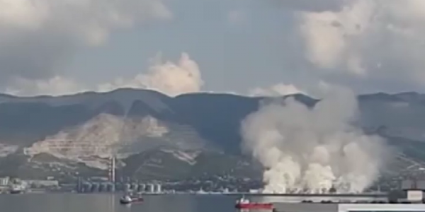 Задымление в порту Новороссийска вызвали дымовые шашки в рамках учений ВМФ