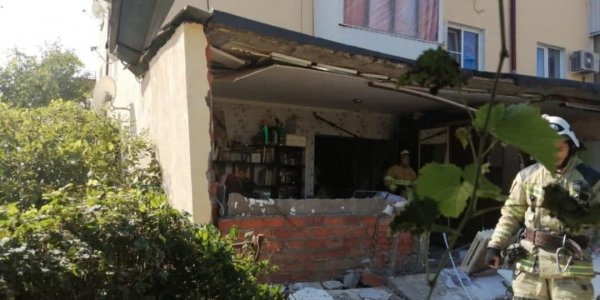 В Туапсинском районе в жилом доме произошел хлопок газа, пострадала пенсионерка