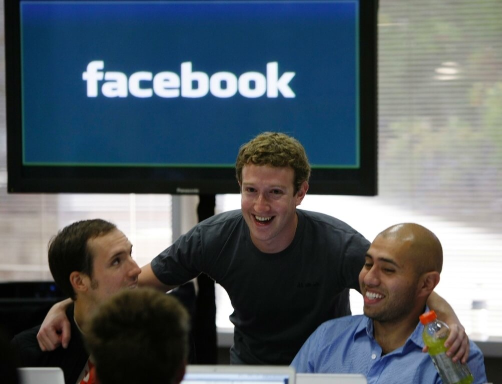 Марк Цукерберг потерял почти 7 млрд долларов из-за глобального сбоя в Facebook