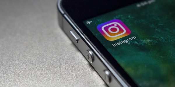 Instagram разрешит пользователям публиковать истории длиной в минуту